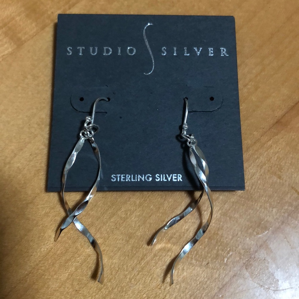 Drop earrings